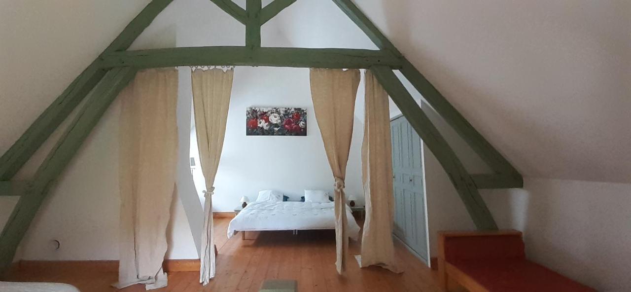 La Maison D'Amis Du Moulin Hotell La Chapelle-Viel Exteriör bild